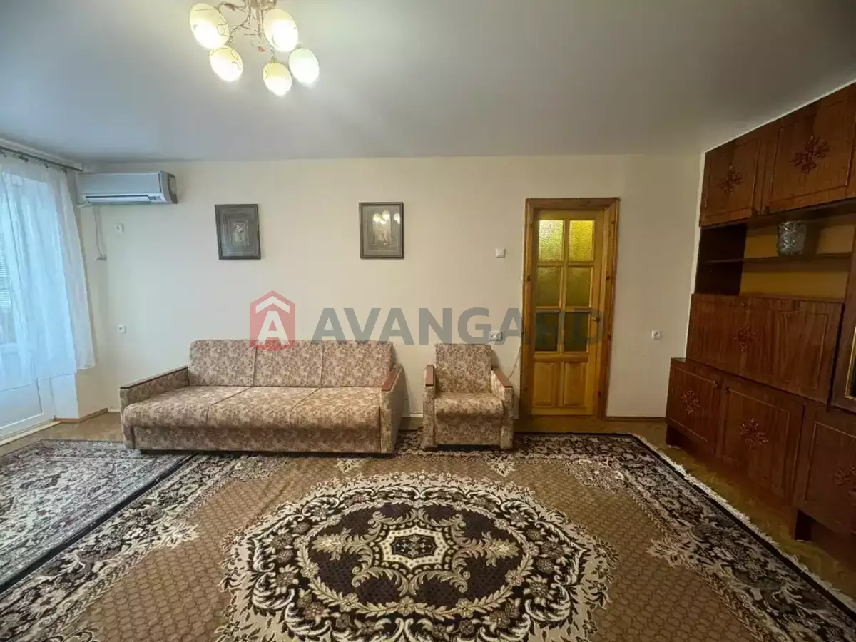 1 . , 40/-/- . ., 8/9   10