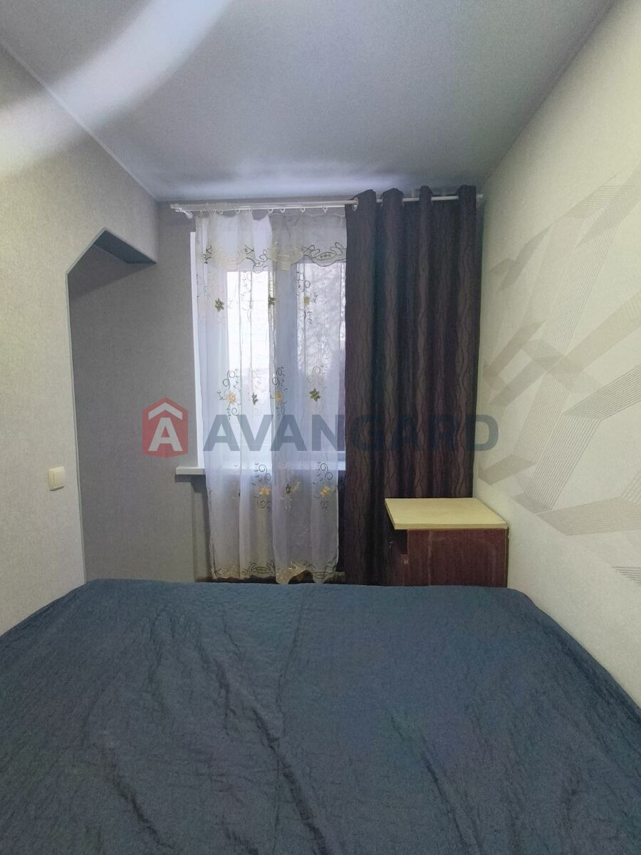 2 ����. ��������, 30/-/- ��. �., 2/5 ���� ���� 8