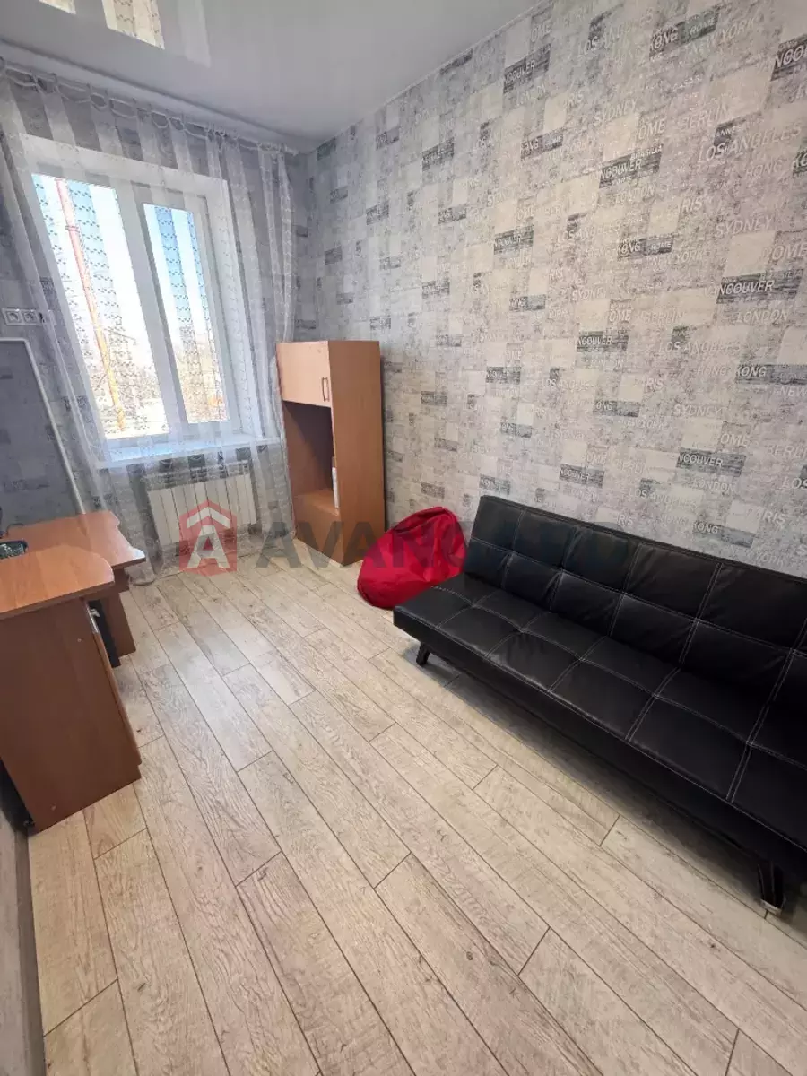 3 ����. ��������, 75/-/- ��. �., 2/2 ���� ���� 8