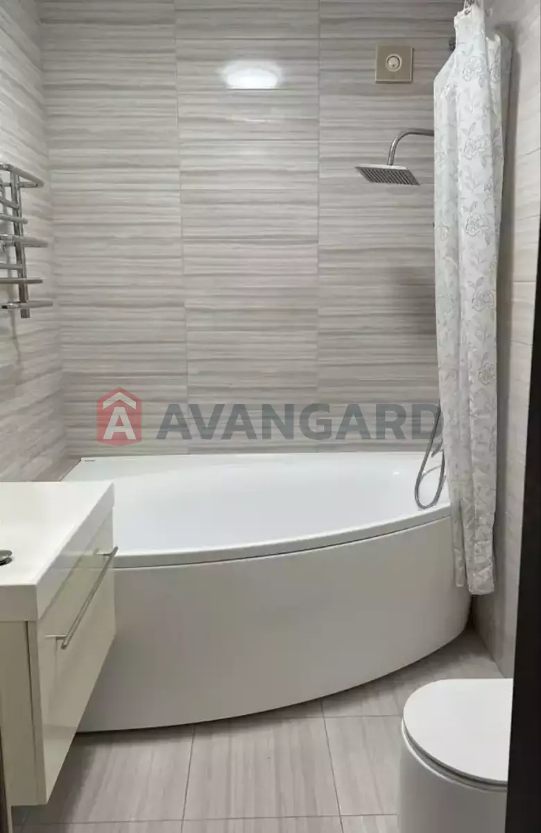 2 ����. ��������, 46/28/18 ��. �., 9/12 ���� ���� 10