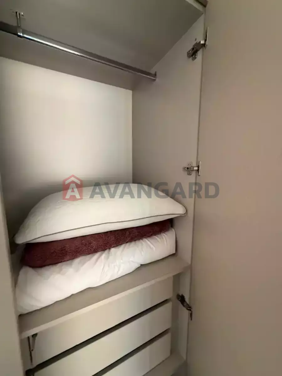 2 ��. ��������, 100/-/20 ��. �., 5/26 ������ ���� 12