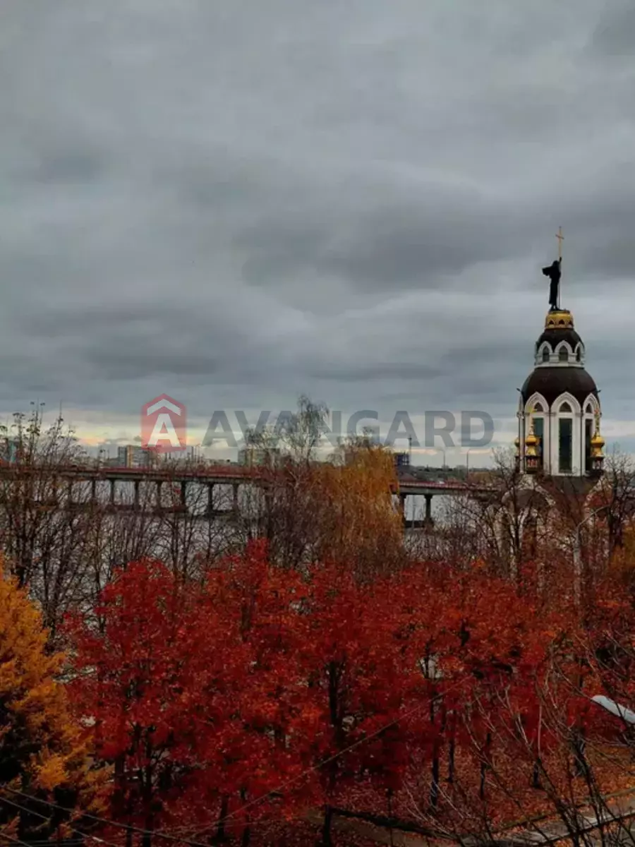 2 ��. ��������, 51/-/8 ��. �., 4/5 ������ ���� 5