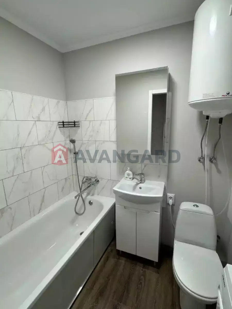 1 ����. ��������, 40/18/8 ��. �., 4/12 ���� ���� 5