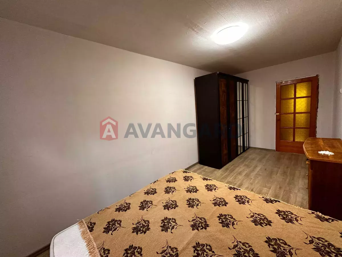 3 ����. ��������, 60/-/6 ��. �., 4/5 ���� ���� 6