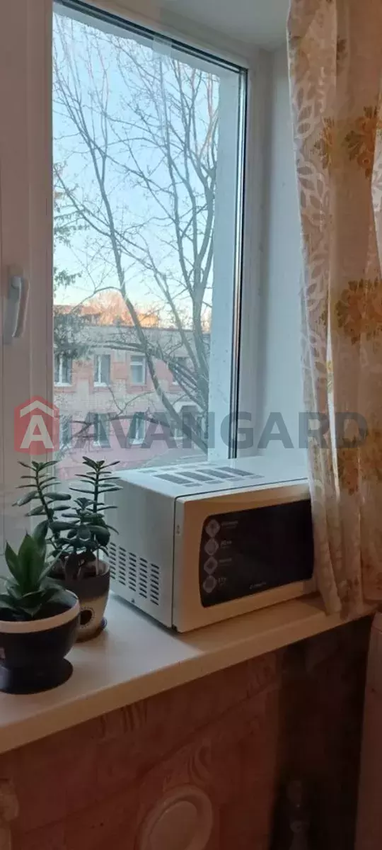 2 ����. ��������, 48/-/5 ��. �., 3/5 ���� ���� 5