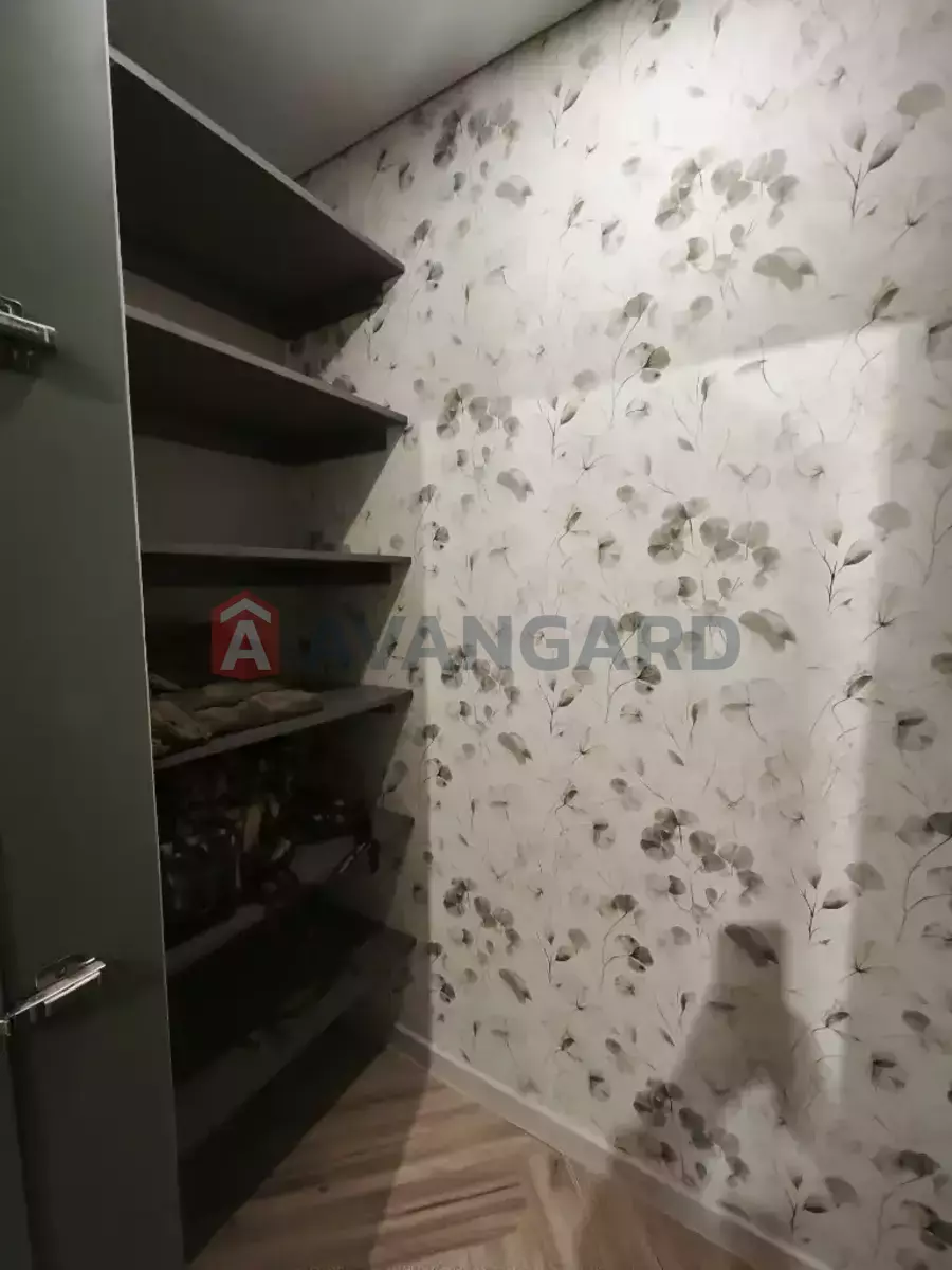 2 ����. ��������, 47/-/- ��. �., 5/5 ���� ���� 5