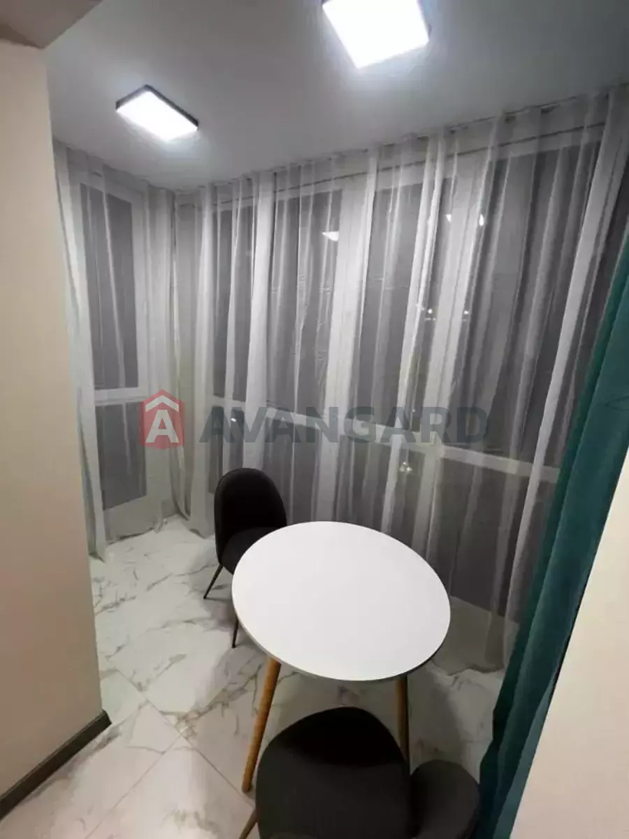 1 . , 44/-/- . ., 6/10   5