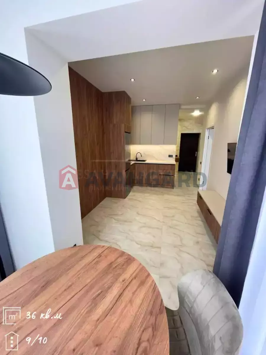 1 ��. ��������, 36/30/5 ��. �., 9/10 ������ ���� 6