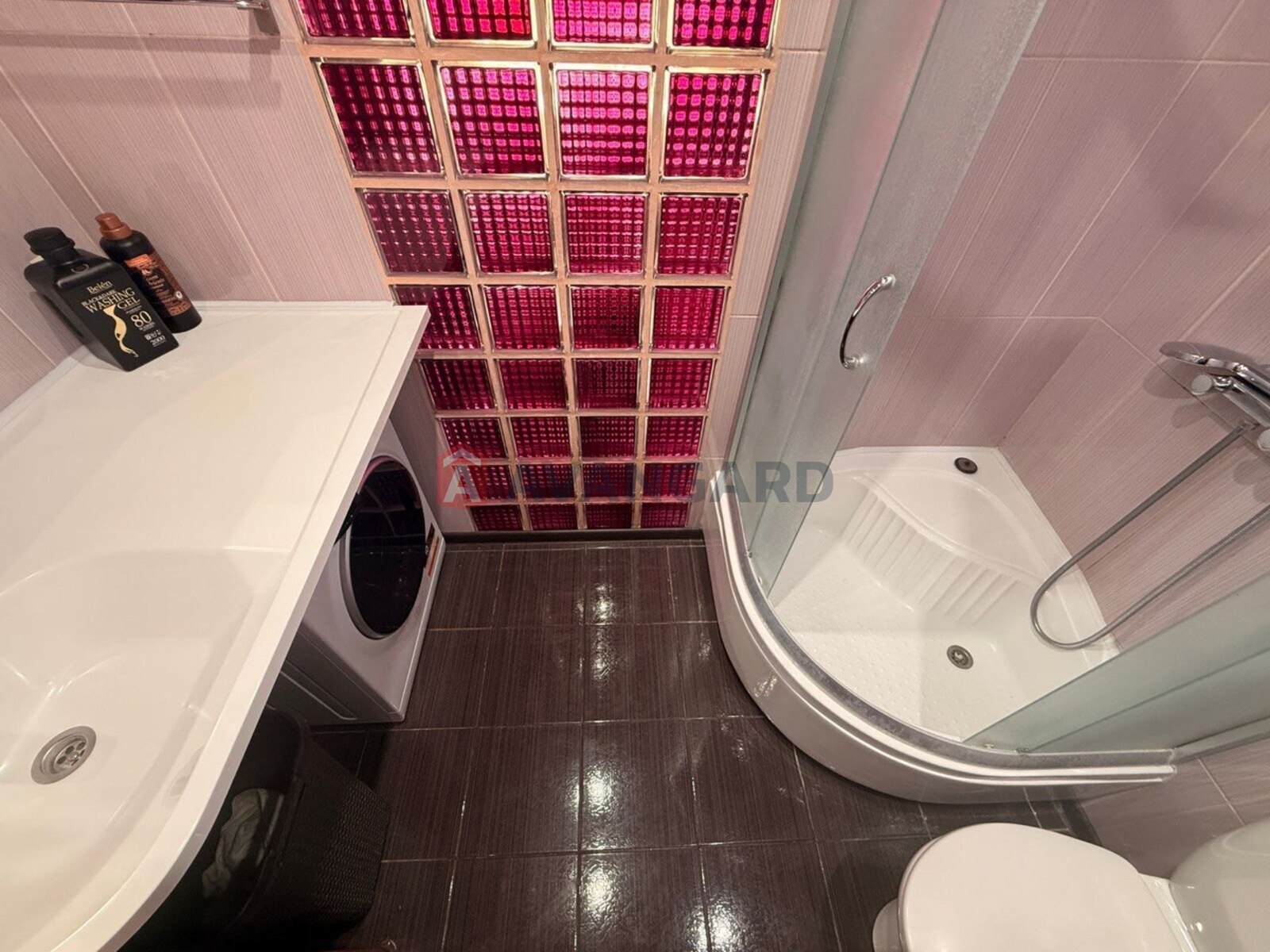 1 ��. ��������, 40/-/10 ��. �., 9/9 ������ ���� 5