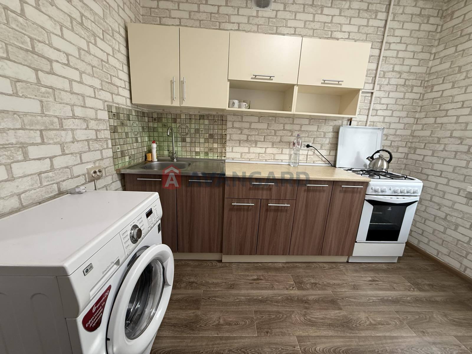 1 . , 39/-/9 . ., 4/9   11