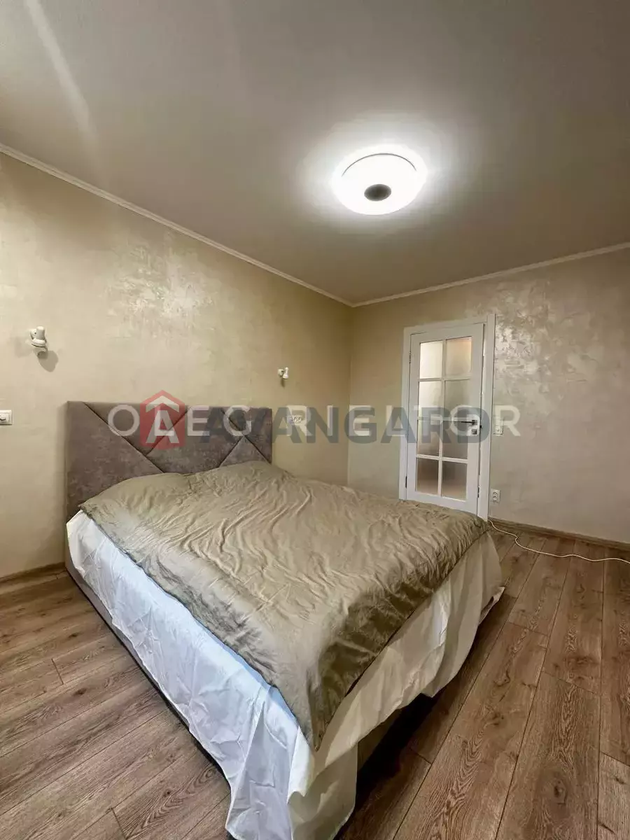 3 ��. ��������, 63/-/- ��. �., 4/12 ������ ���� 4