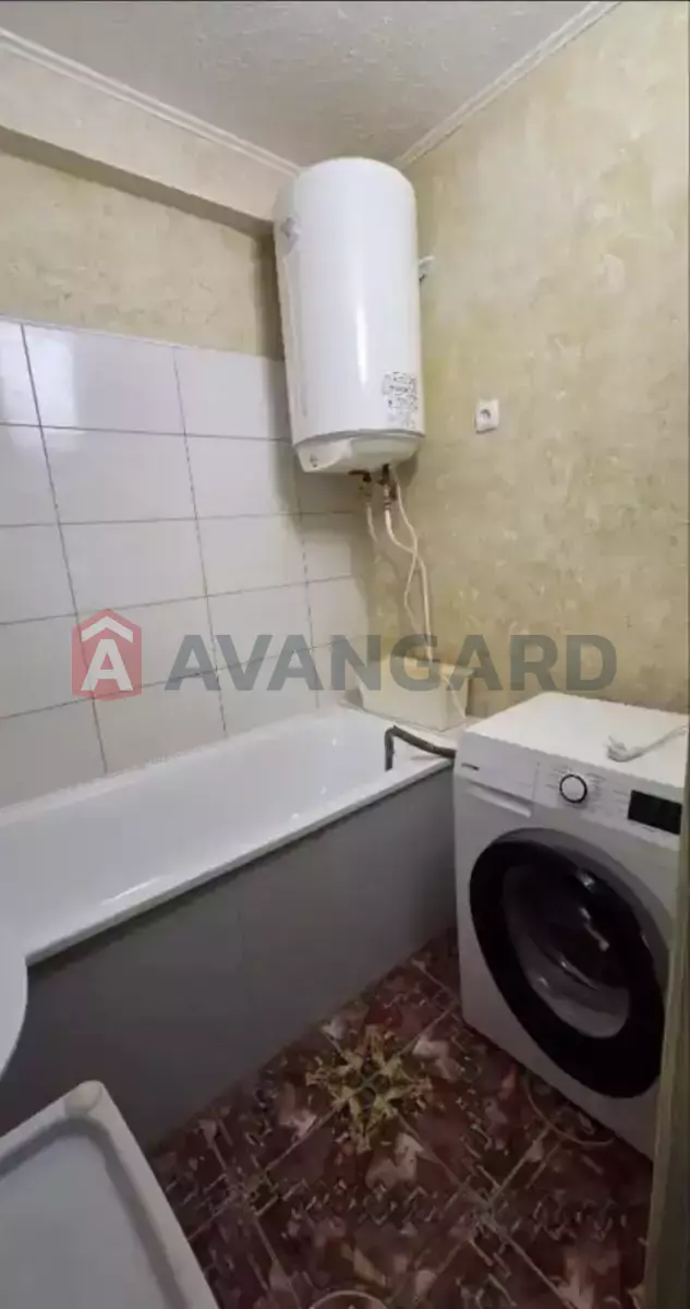 1 ��. ��������, 38/-/- ��. �., 15/16 ������ ���� 8