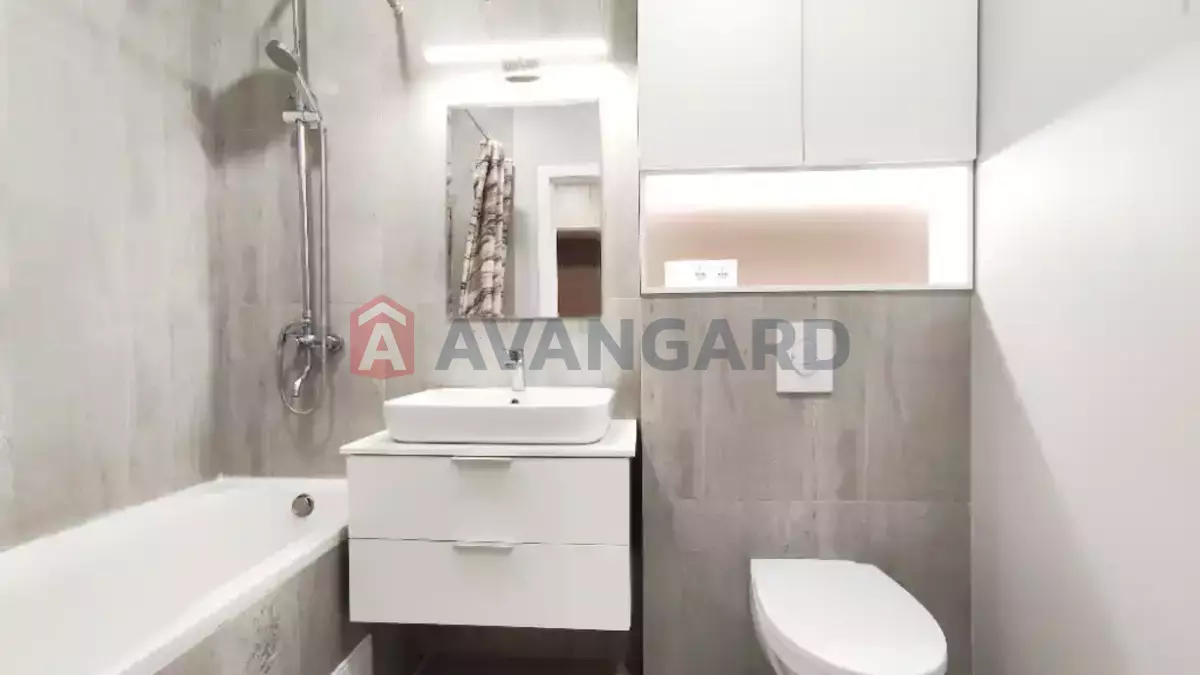 1 ��. ��������, 38/-/- ��. �., 10/15 ������ ���� 7