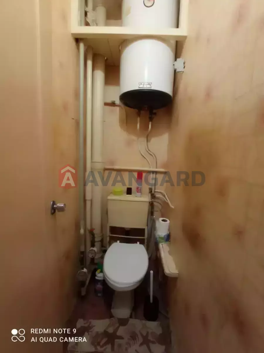 3 ��. ��������, 64/44/8 ��. �., 2/9 ������ ���� 9