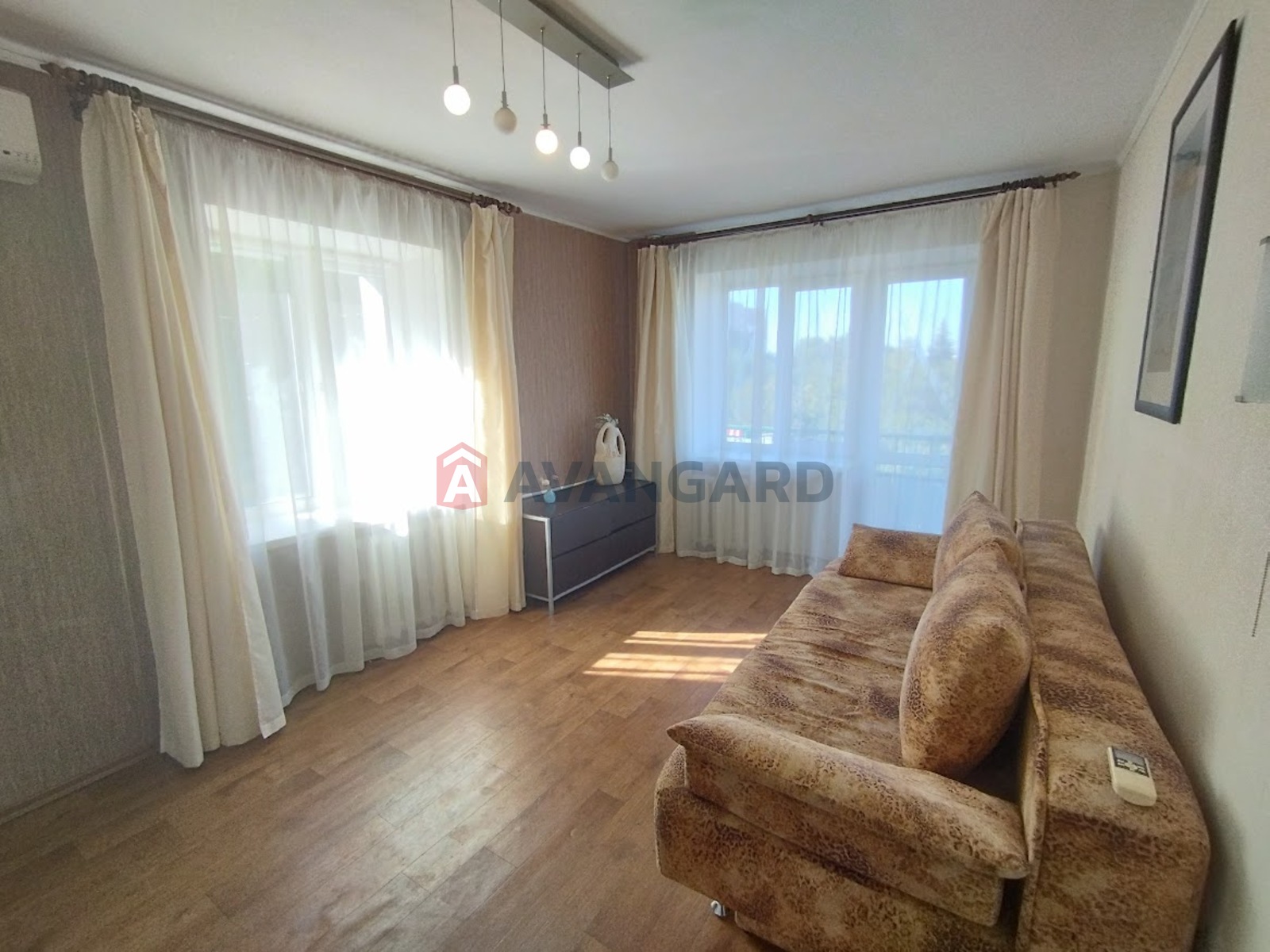 1 . , 33/17/6 . ., 4/5   1