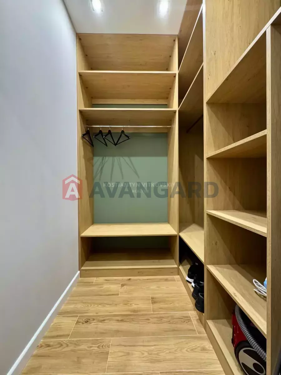 2 ��. ��������, 55/-/18 ��. �., 7/13 ������ ���� 12