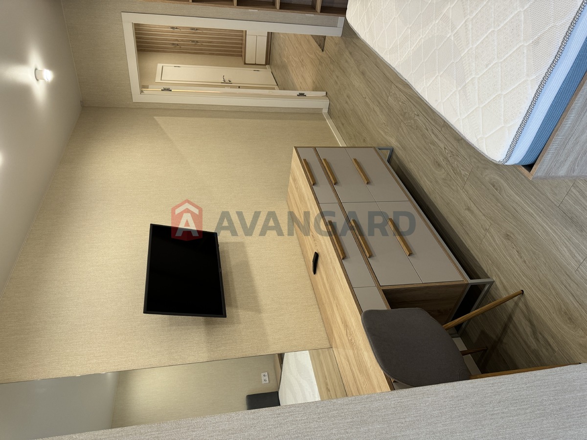 2 ��. ��������, 60/-/- ��. �., 5/12 ������ ���� 1