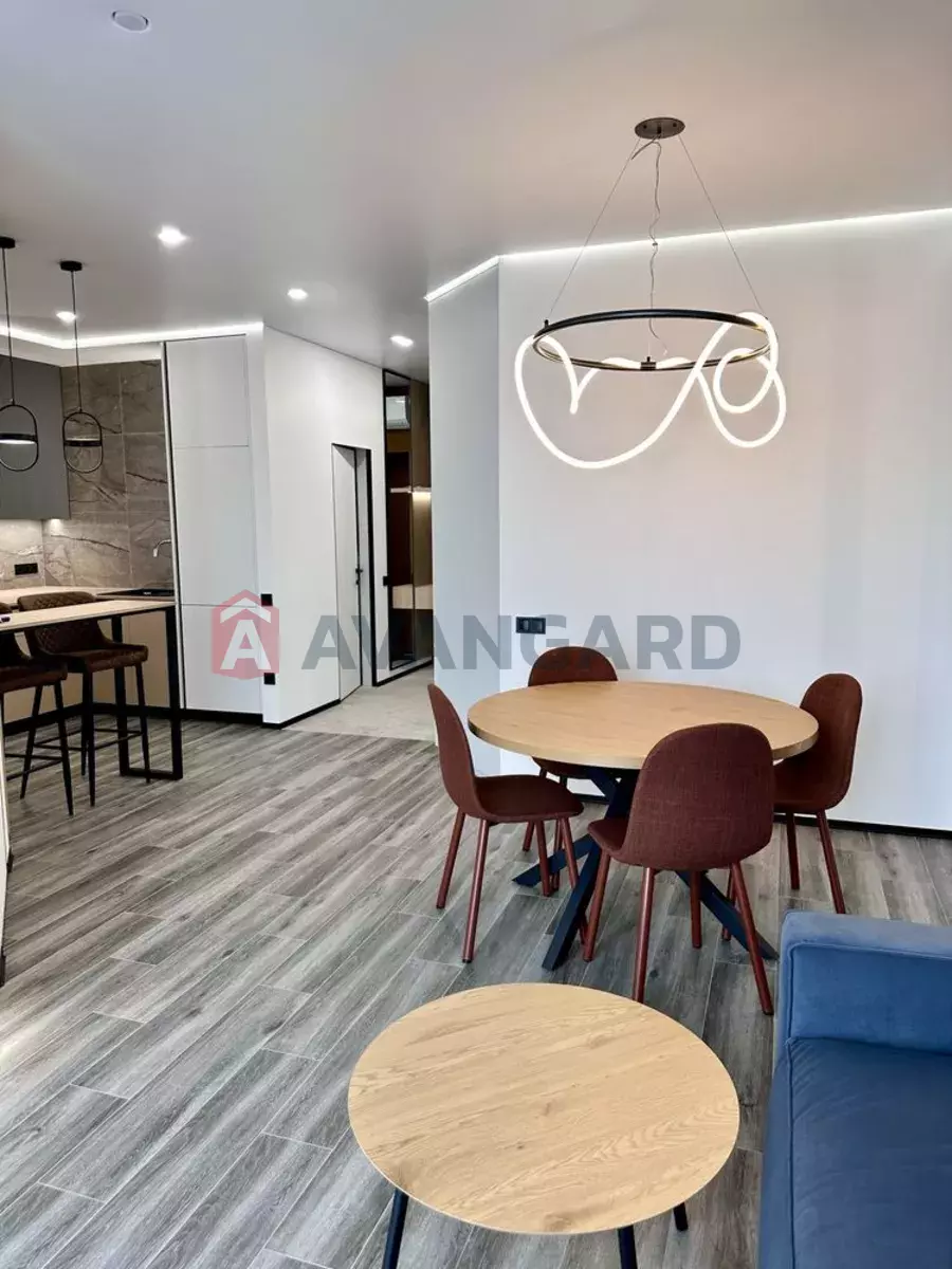 2 ����. ��������, 51/-/20 ��. �., 15/24 ���� ���� 18