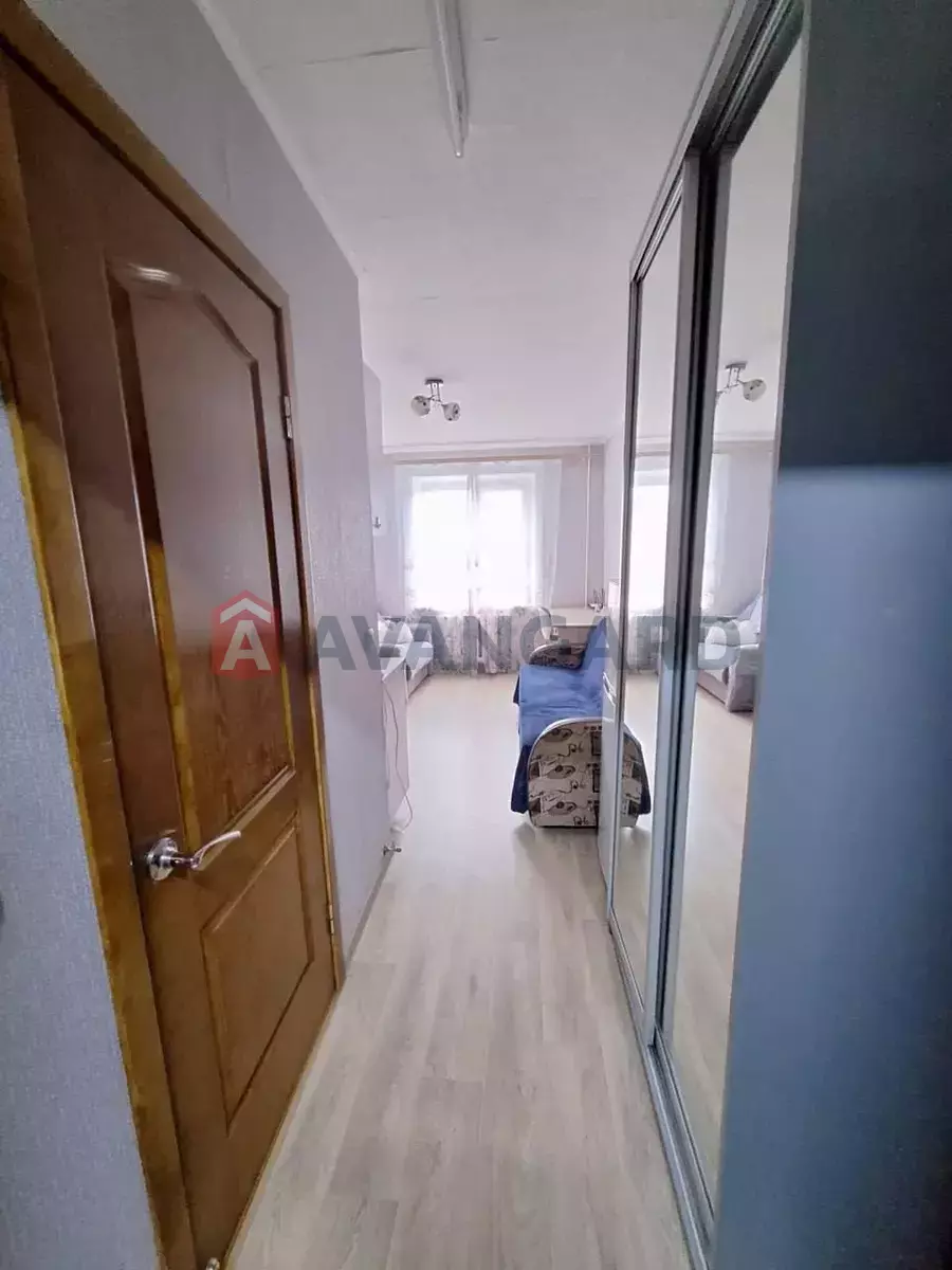 1 ��. ��������, 17/-/- ��. �., 8/9 ������ ���� 6