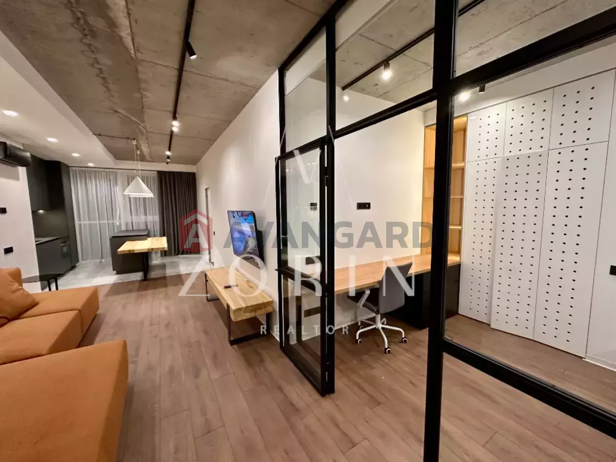 3 ����. ��������, 67/-/19 ��. �., 18/26 ���� ���� 14