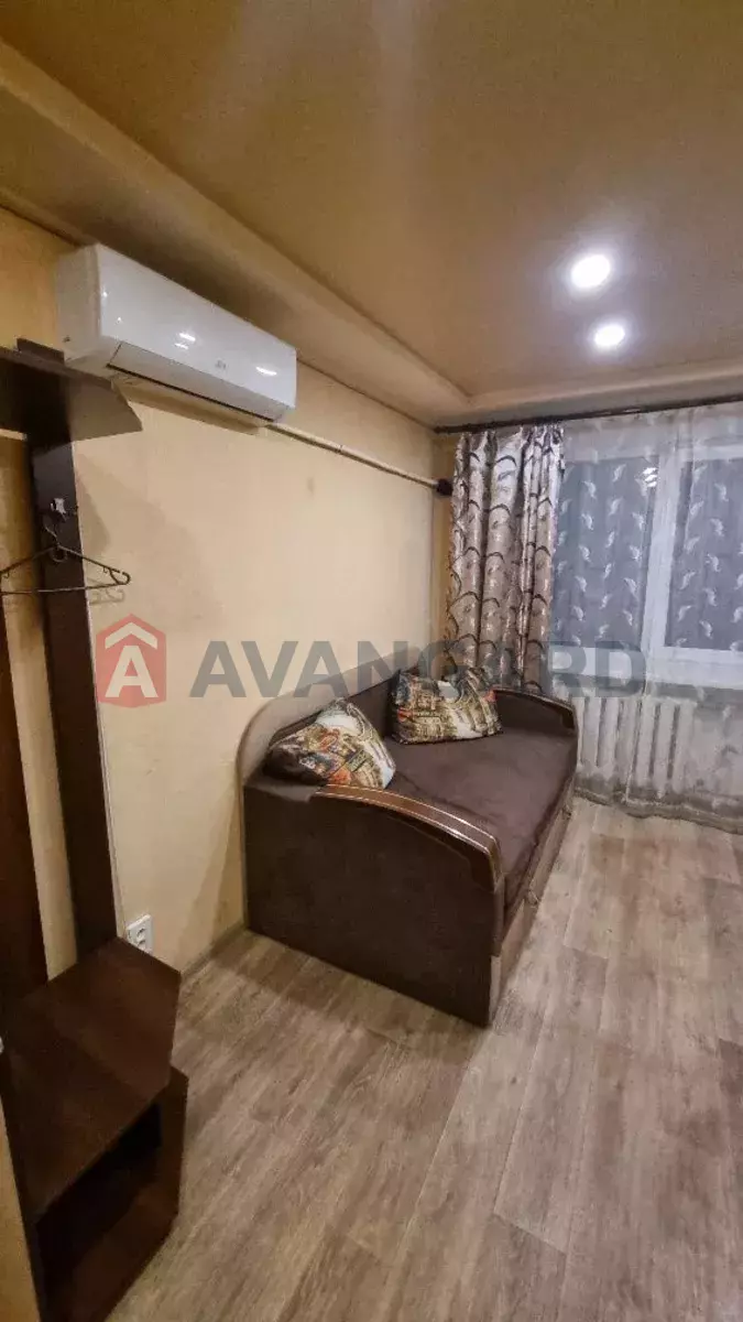 1 ����. ��������, 18/-/6 ��. �., 4/4 ���� ���� 3