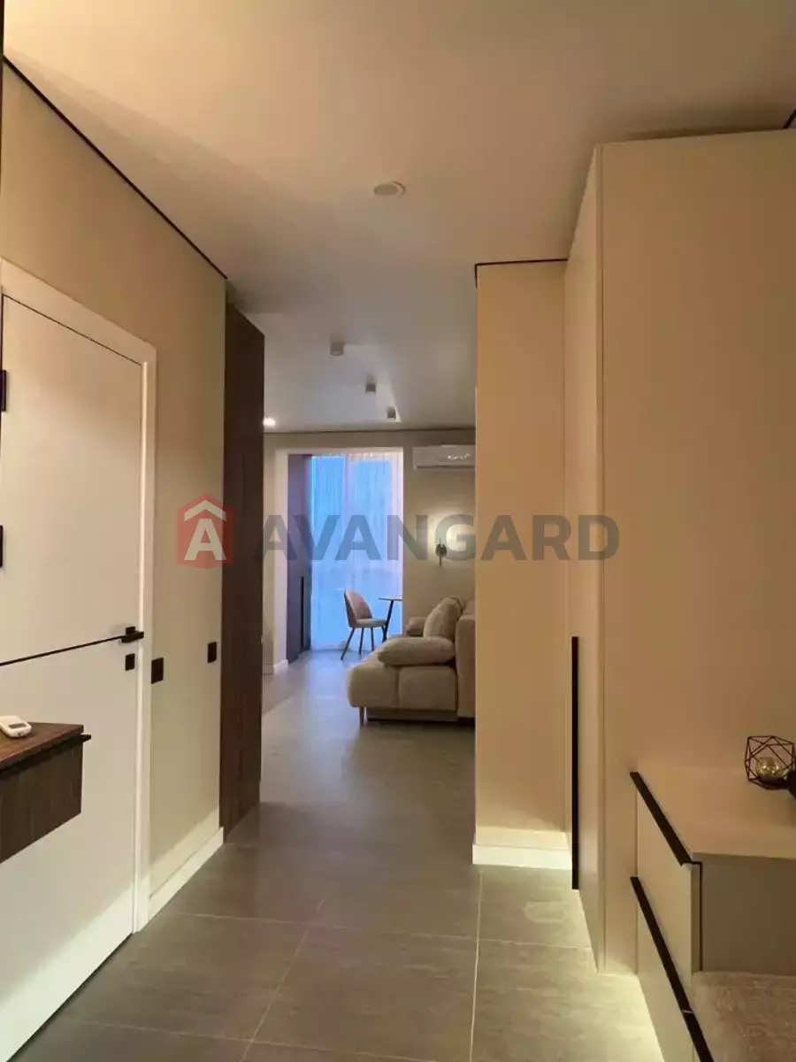 2 ��. ��������, 44/15/18 ��. �., 4/10 ������ ���� 7