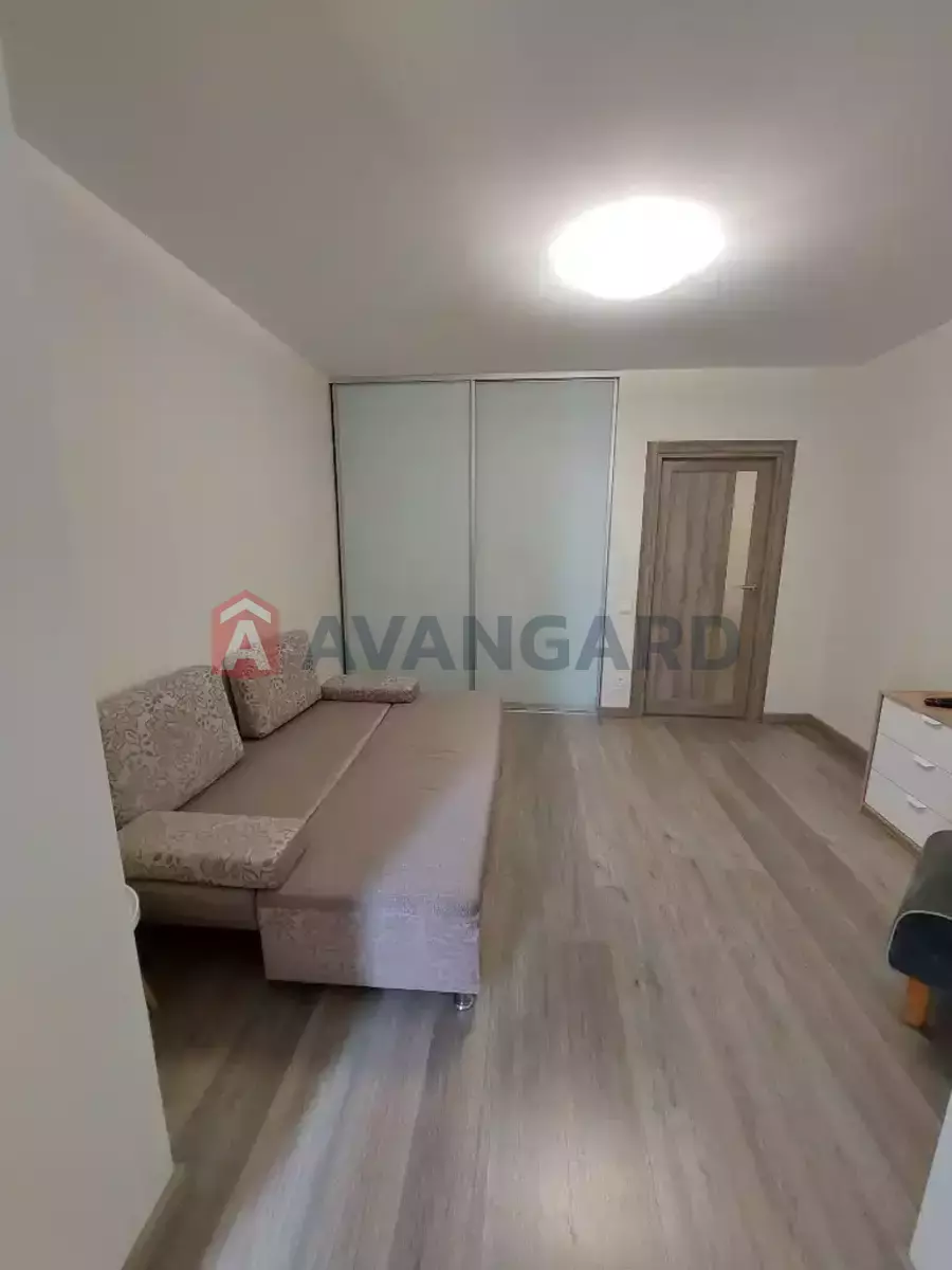 1 ��. ��������, 48/16/15 ��. �., 4/12 ������ ���� 5