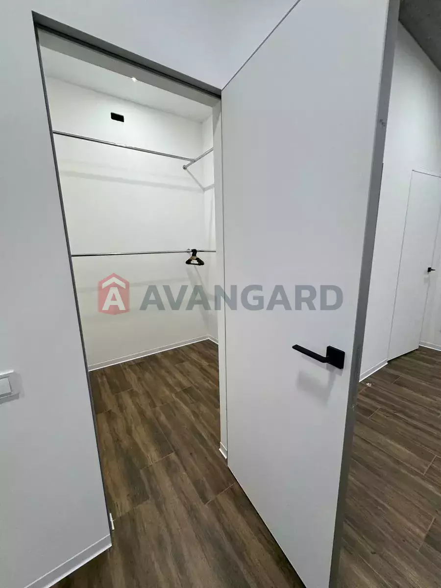 3 . , 100/-/- . ., 14/14   7