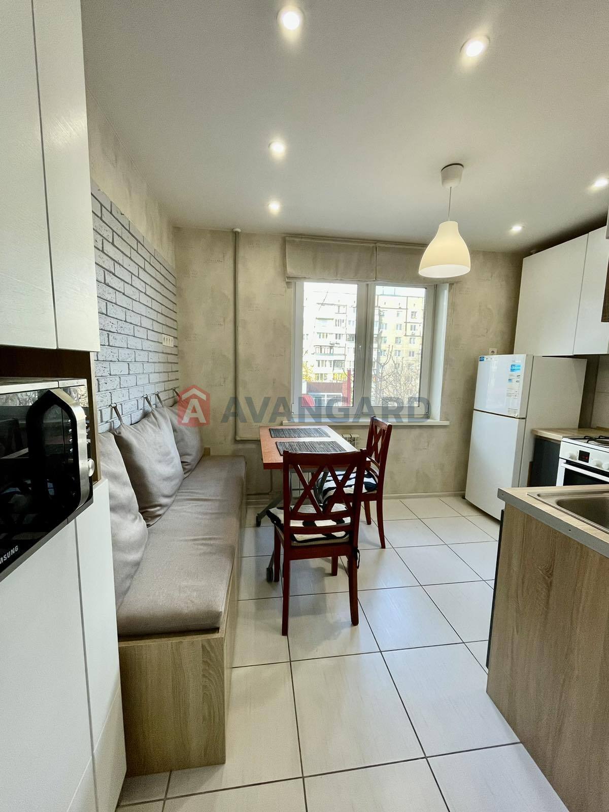 1 ��. ��������, 40/18/9 ��. �., 5/9 ������ ���� 11