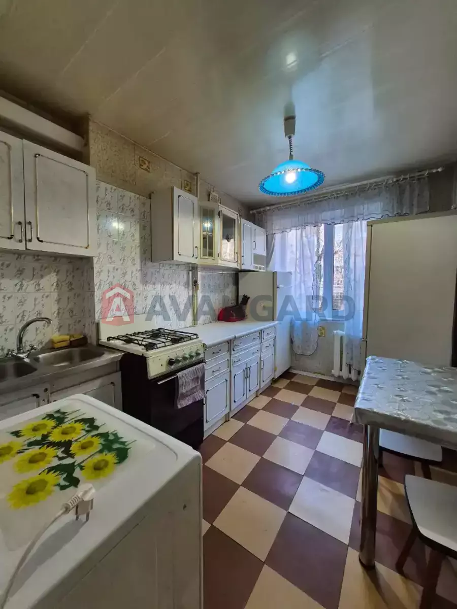 2 ��. ��������, 52/36/8 ��. �., 3/9 ������ ���� 9