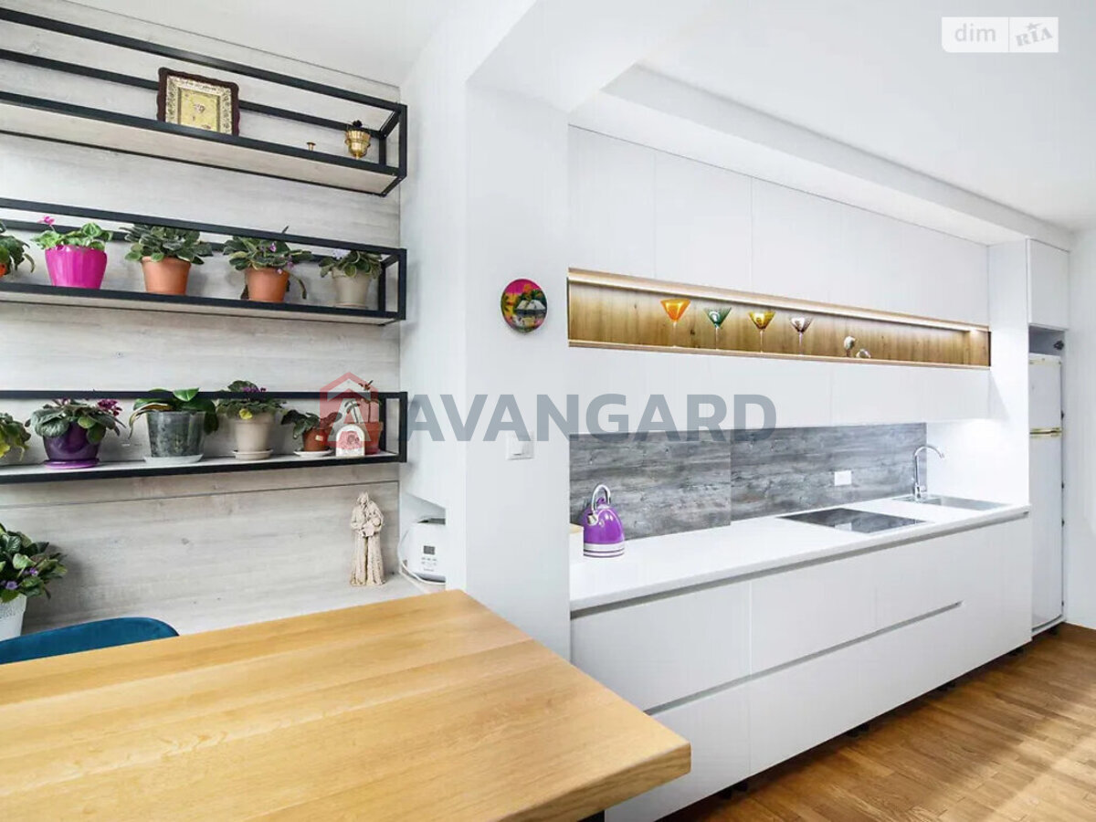 1 ��. ��������, 31/-/- ��. �., 3/17 ������ ���� 7