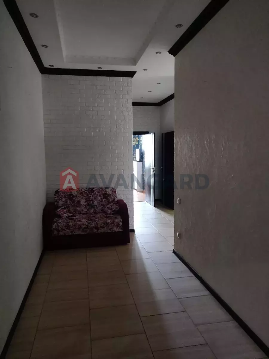 3 ����. ��������, 104/-/15 ��. �., 8/12 ���� ���� 4