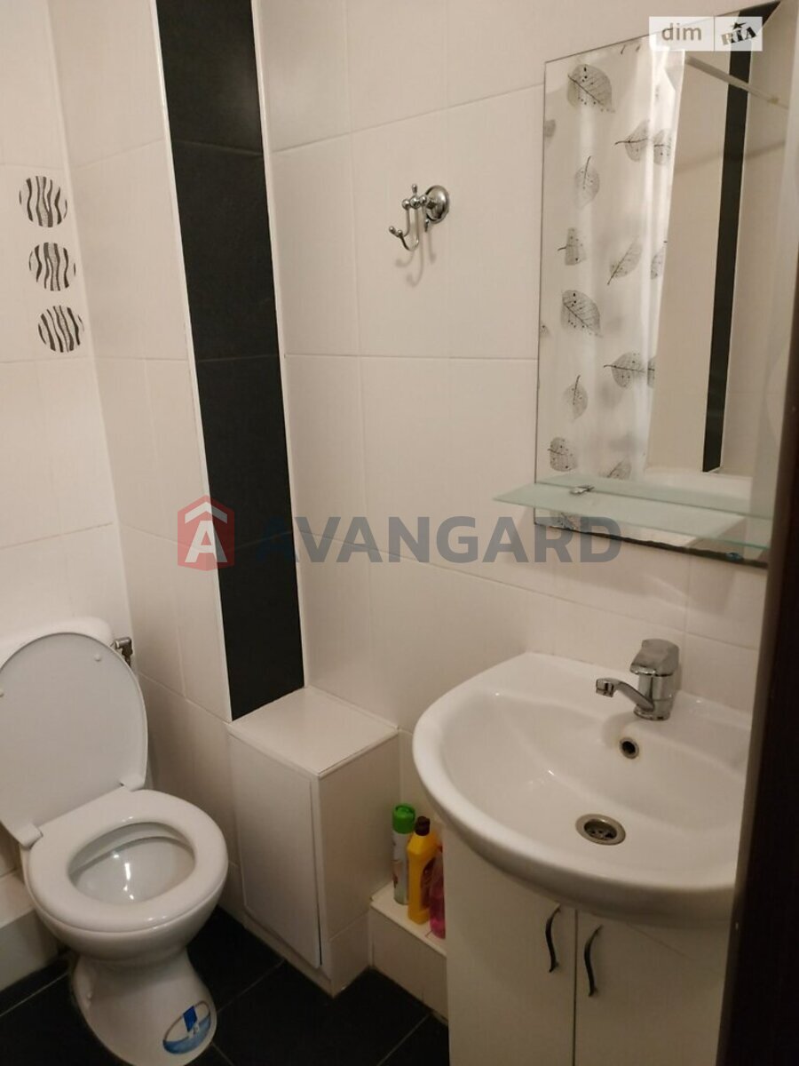 1 ����. ��������, 51/20/17 ��. �., 4/10 ���� ���� 11