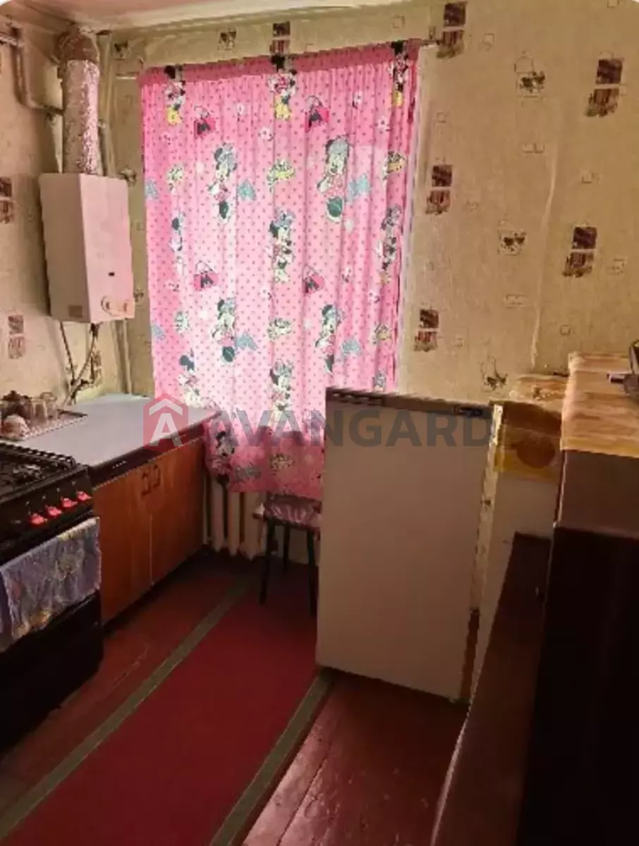 1 ����. ��������, 32/-/- ��. �., 5/5 ���� ���� 2