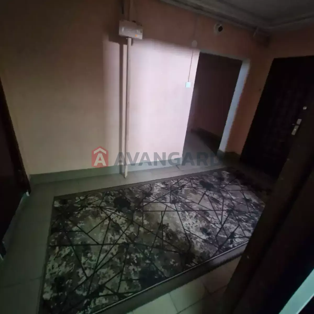 3 ��. ��������, 64/30/8 ��. �., 4/9 ������ ���� 7