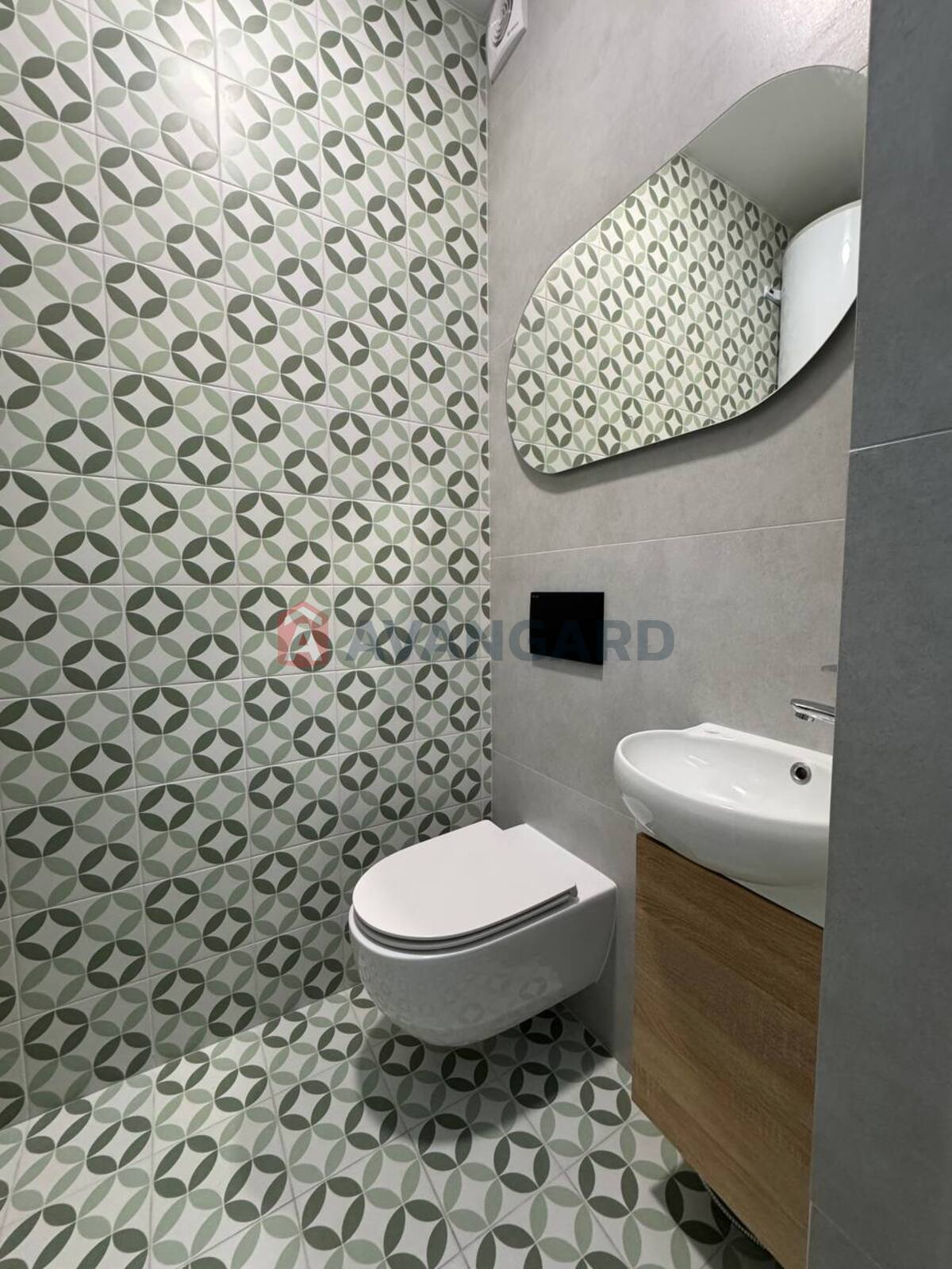 2 ��. ��������, 62/38/16 ��. �., 12/19 ������ ���� 5