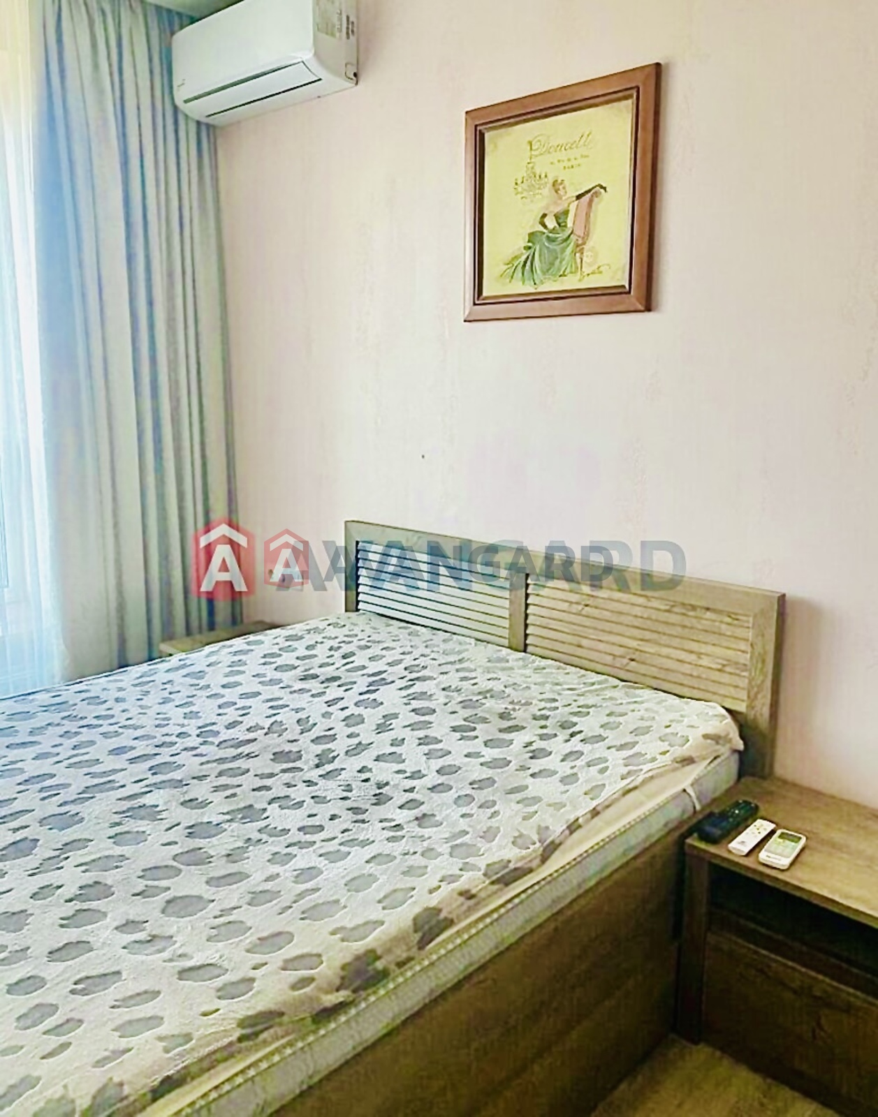 2 ����. ��������, 44/28/- ��. �., 5/8 ���� ���� 4