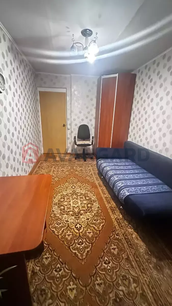 1 ����. ��������, 67/13/10 ��. �., 9/9 ���� ���� 4