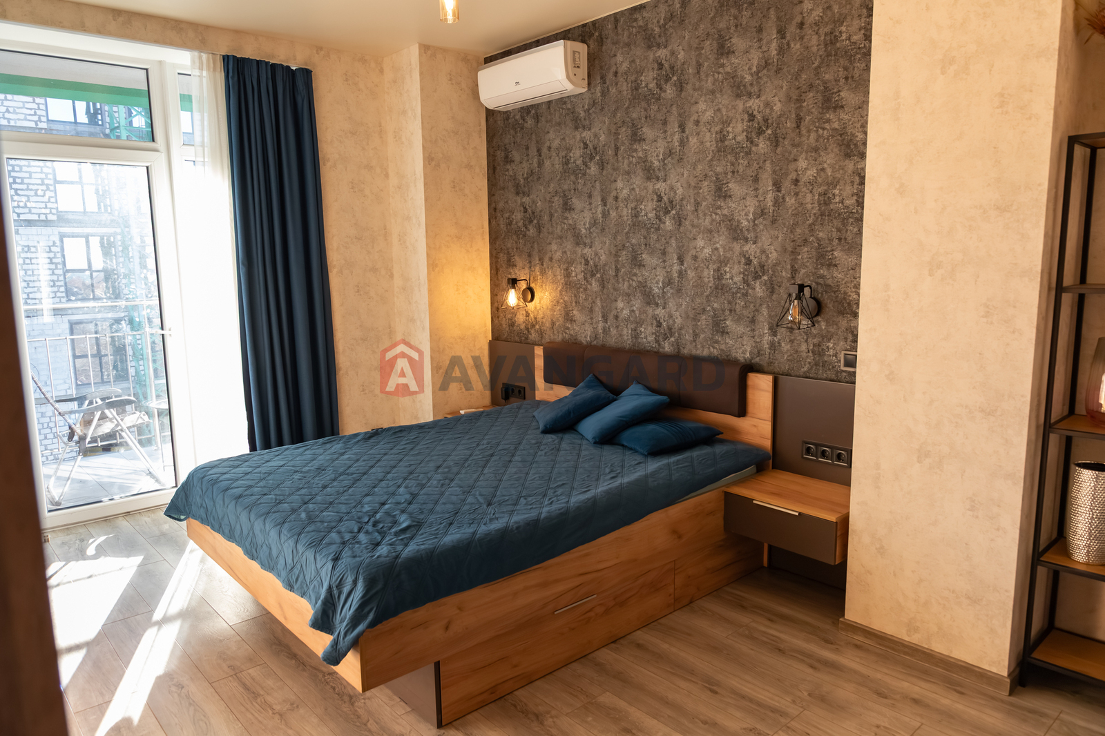 1 ��. ��������, 45/-/- ��. �., 8/22 ������ ���� 8