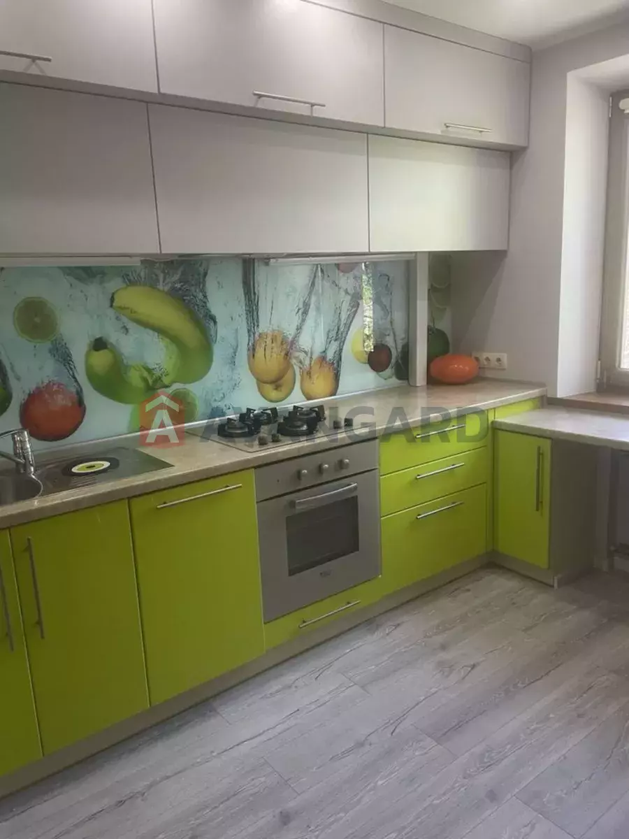 3 ��. ��������, 65/-/10 ��. �., 3/9 ������ ���� 1