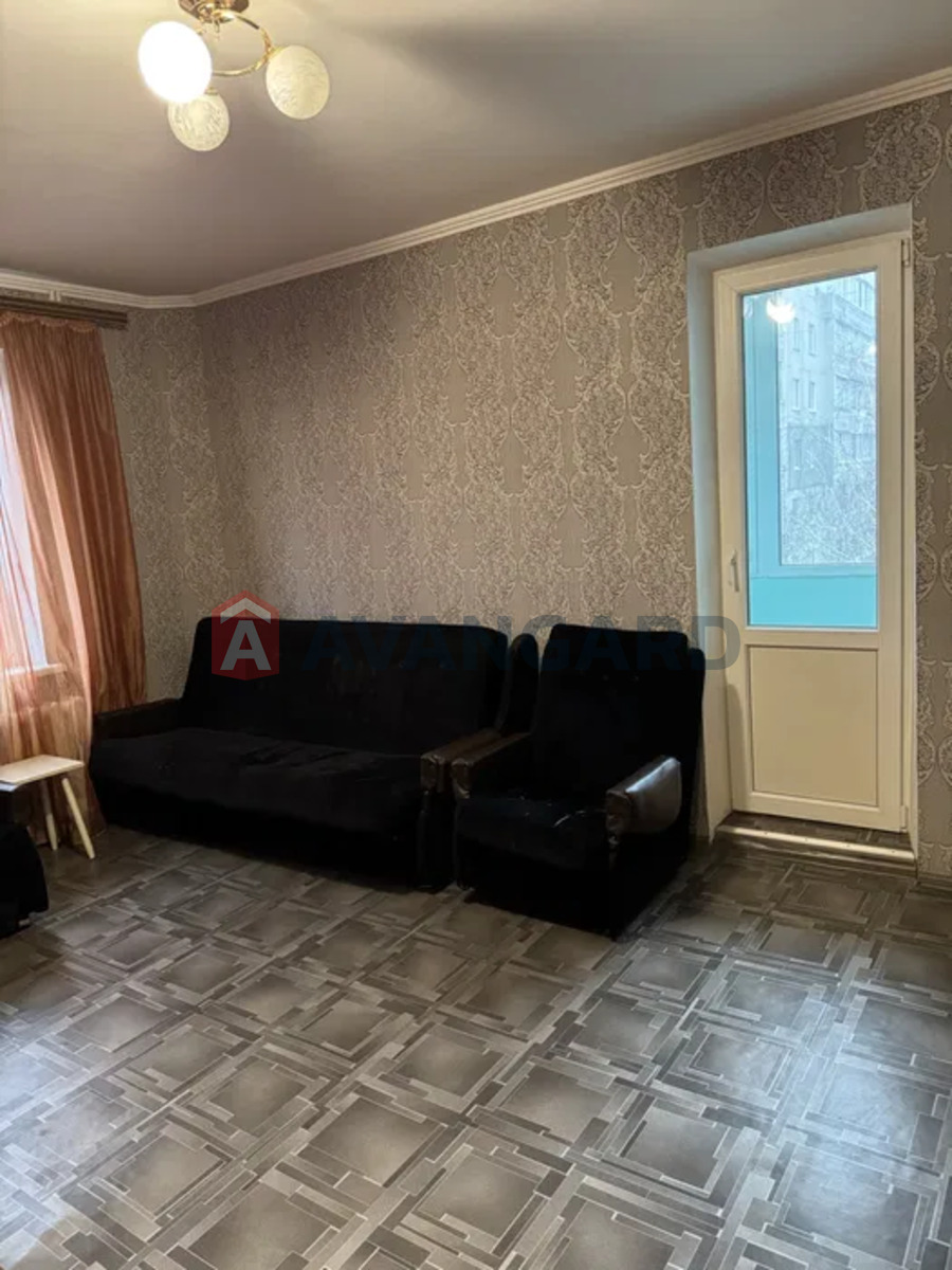 1 ��. ��������, 37/-/7 ��. �., 5/9 ������ ���� 4