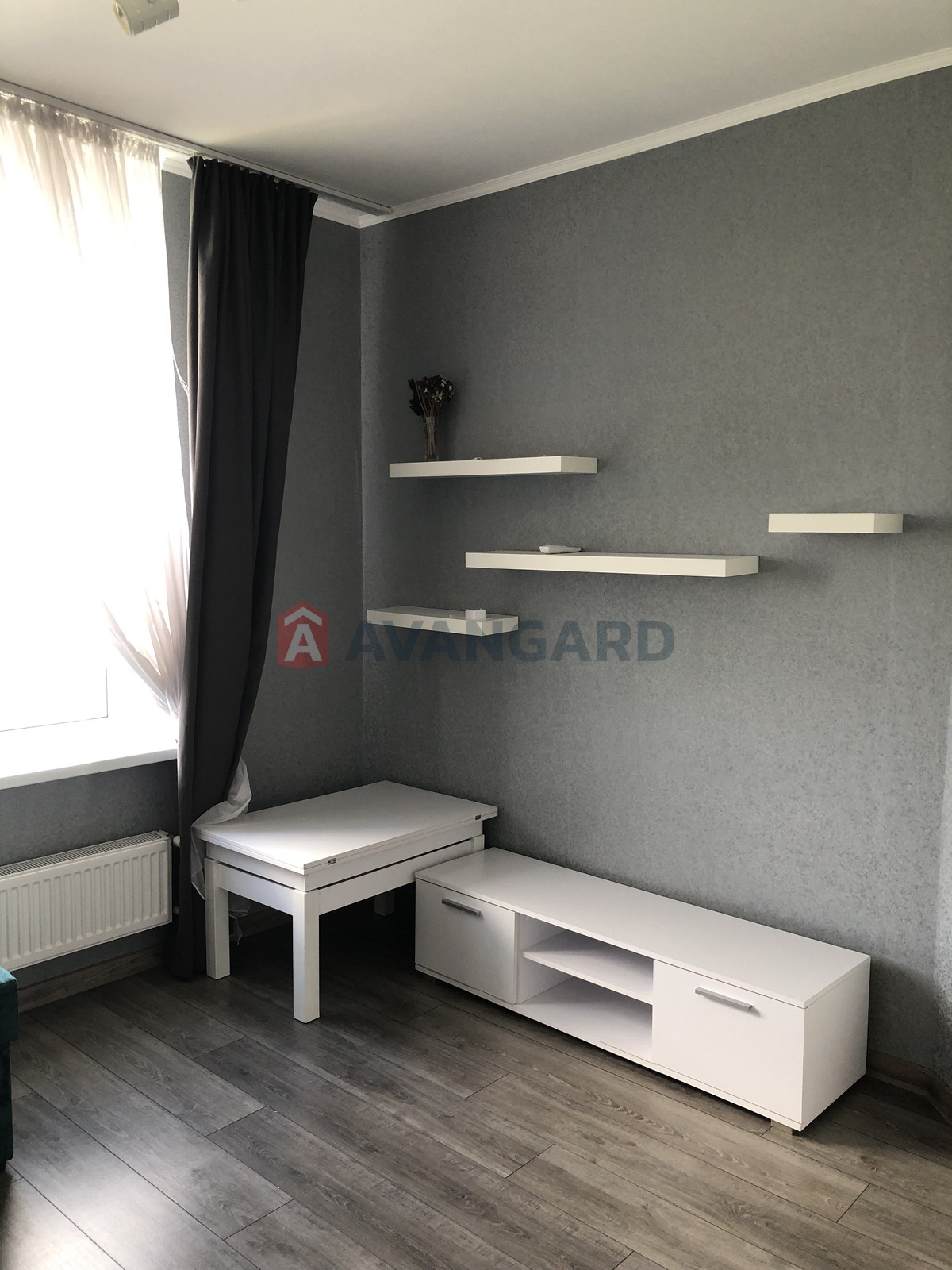 1 ��. ��������, 30/15/8 ��. �., 10/10 ������ ���� 4