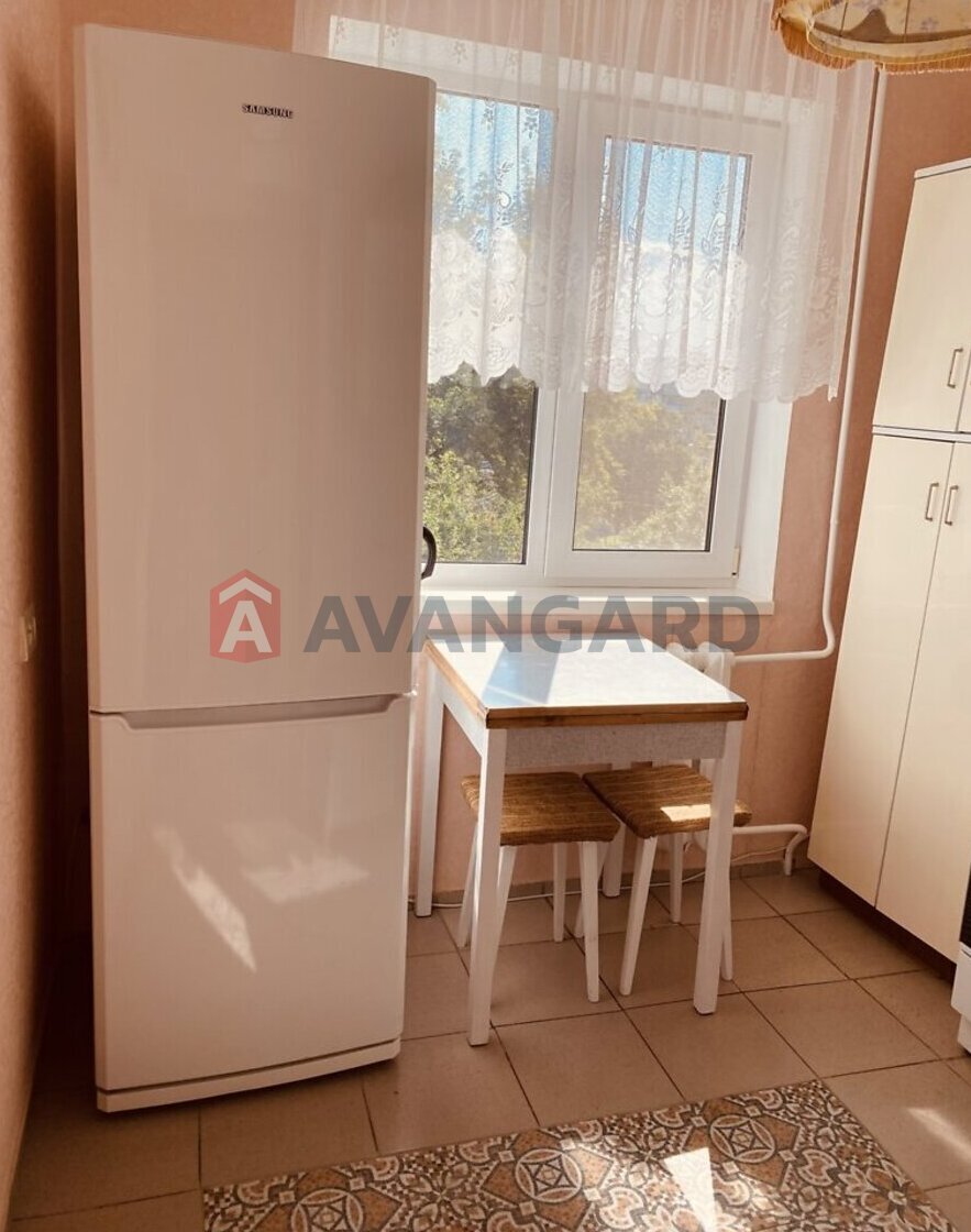 2 ��. ��������, 44/-/6 ��. �., 4/5 ������ ���� 7