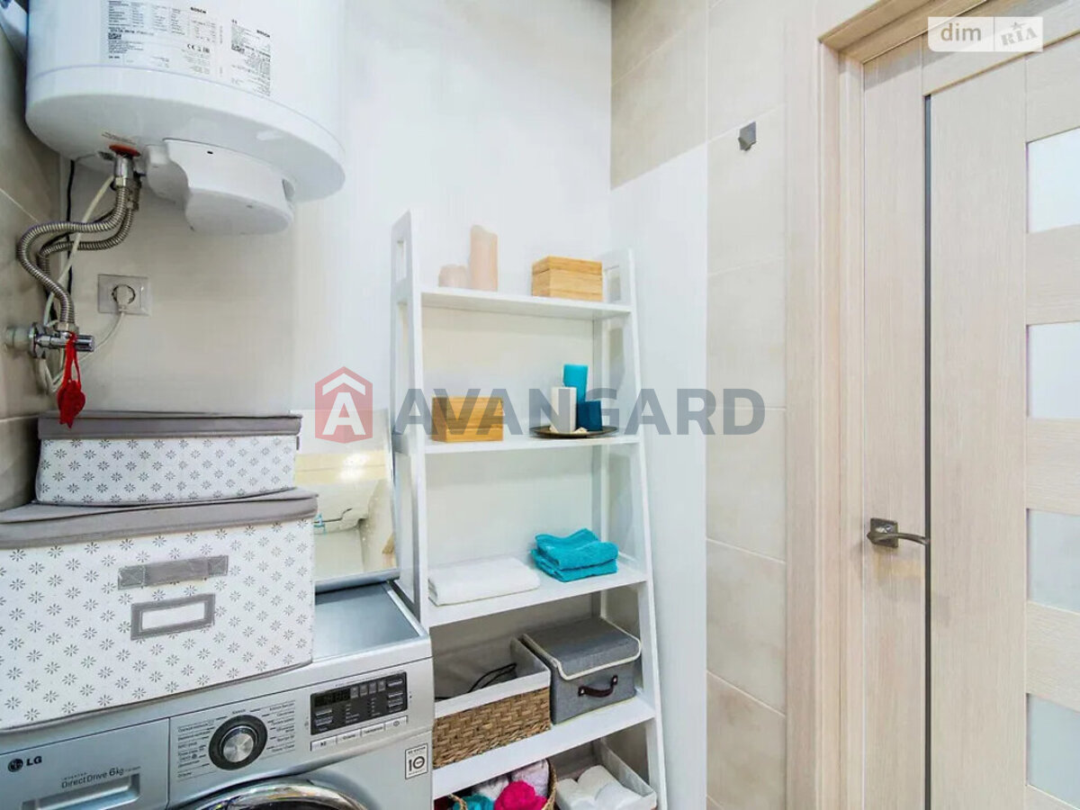 1 ��. ��������, 31/-/- ��. �., 3/17 ������ ���� 5