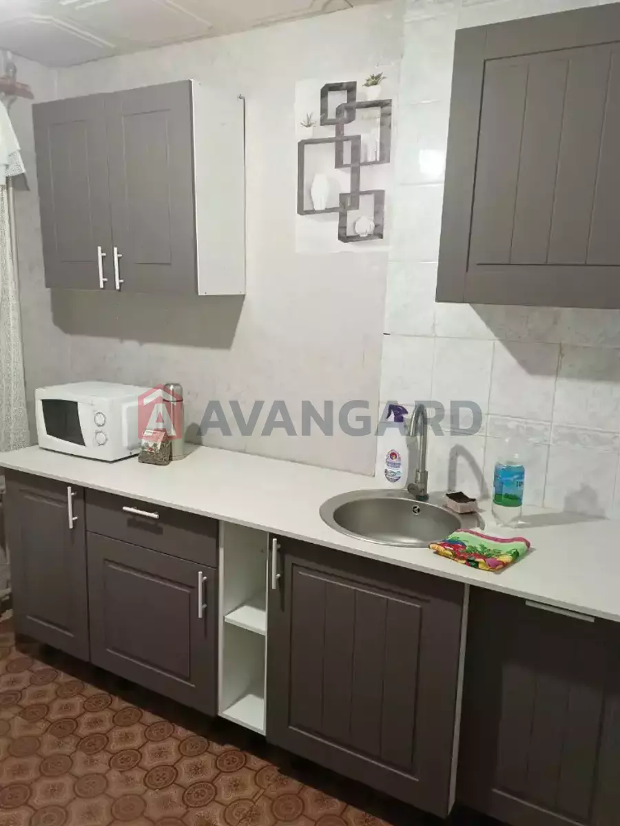 1 ��. ��������, 44/30/8 ��. �., 5/12 ������ ���� 1