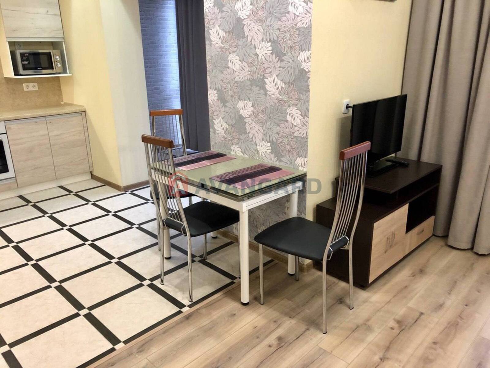 1 ����. ��������, 44/-/- ��. �., 7/12 ���� ���� 8