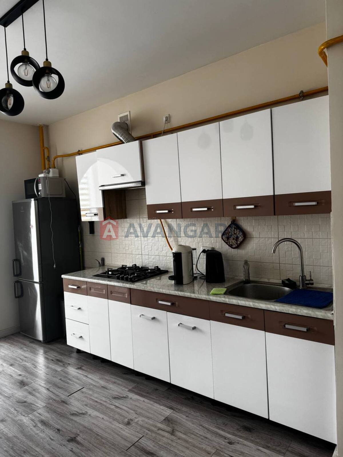 1 ��. ��������, 47.8/20.6/12.8 ��. �., 4/10 ������ ���� 6