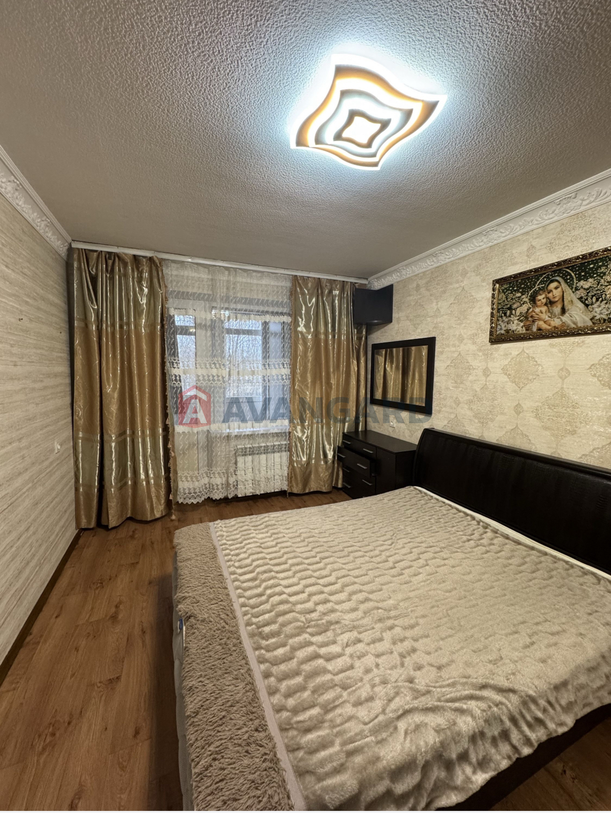 3 . , 65/-/9 . ., 4/9   4