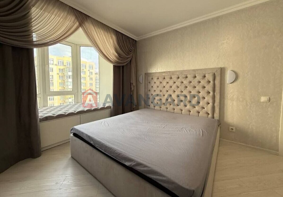 2 ��. ��������, 62/34/14 ��. �., 8/11 ������ ���� 1