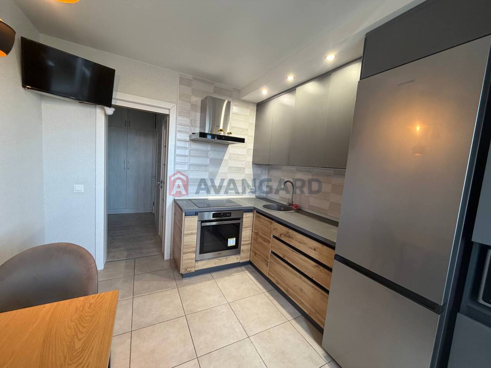 2 ��. ��������, 60/30/10 ��. �., 9/10 ������ ���� 3